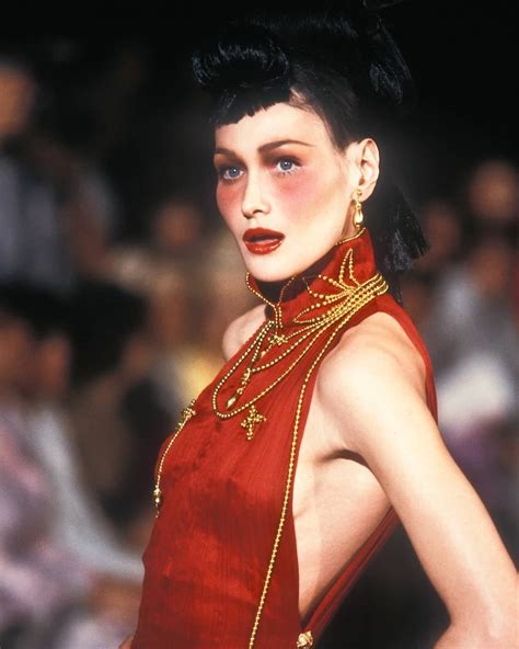 john galliano 1988 dior couture|John Galliano 1997 show.